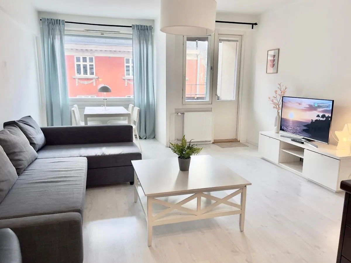 Lovely Central Apartment Helsinki contacts